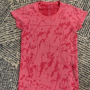 Lululemon Swiftly Pink Top.